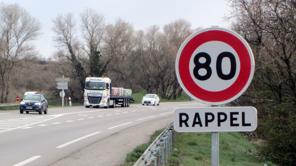 Limitation de vitesse  80 km/h sur les routes